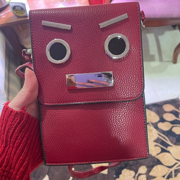 True red quirky purse - Picture 2 of 3